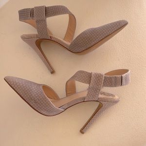 Like New! Vince Camuto Gray Leather Stiletto Sling Back Heel. Size 7